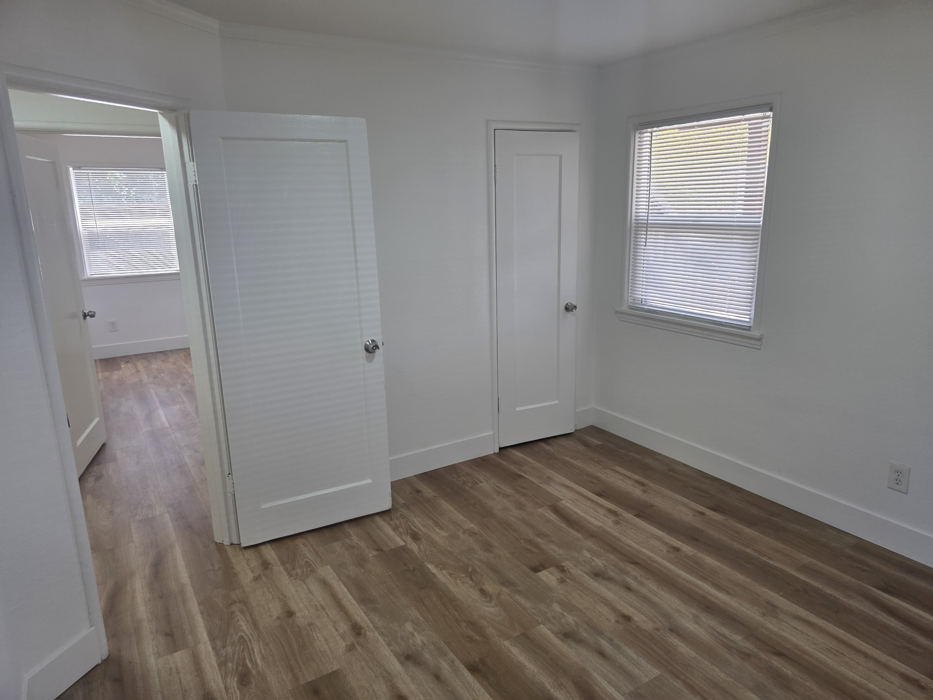 2027 Washington Avenue - 1 - 6d8b457a6fa2422a9755f4dd5279f4e1.jpg