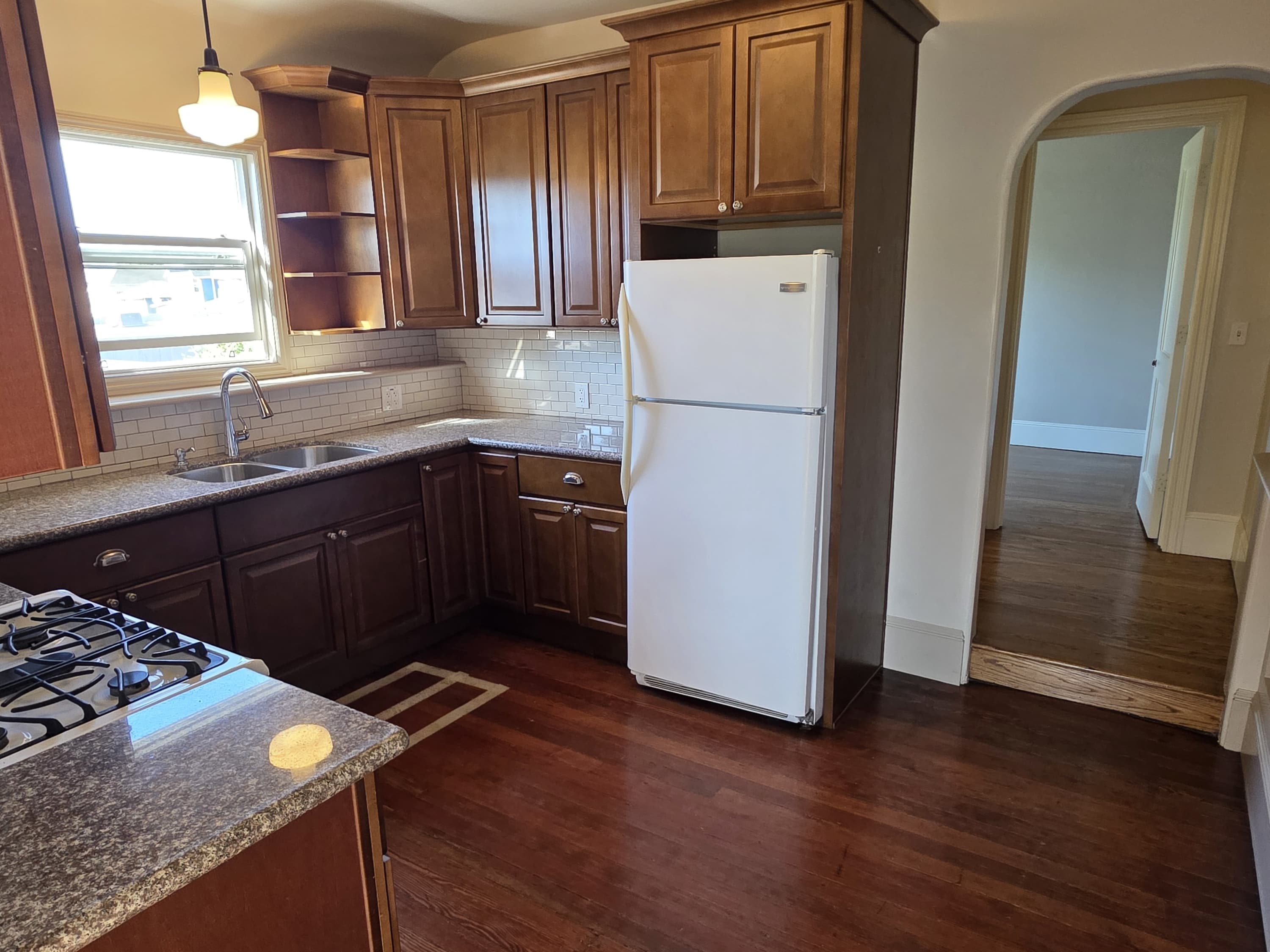 598 32nd Street - 0ca8c30faf4e44edb740a0055b2d5202.jpg