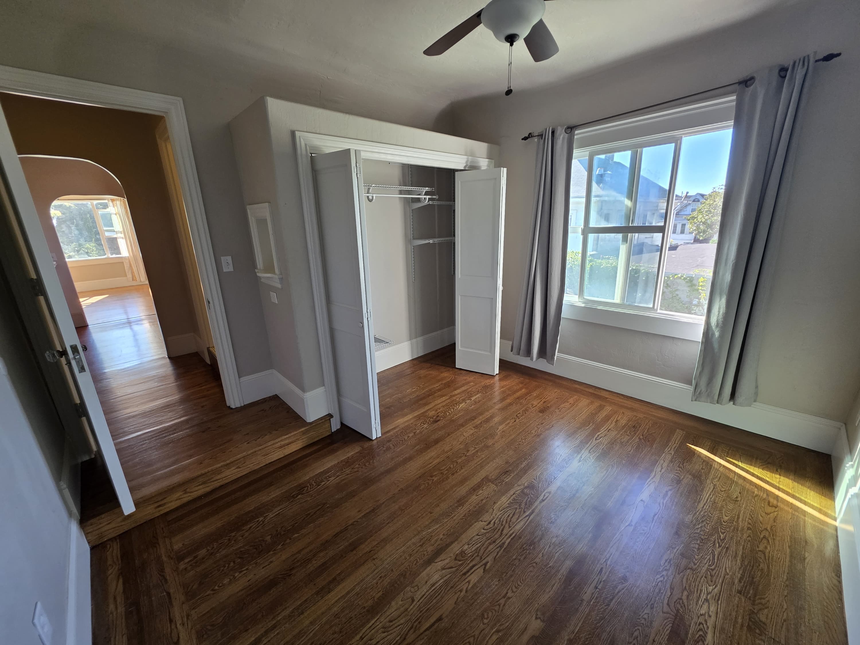 598 32nd Street - 1042e1945ca349bba458da26bd71080f.jpg