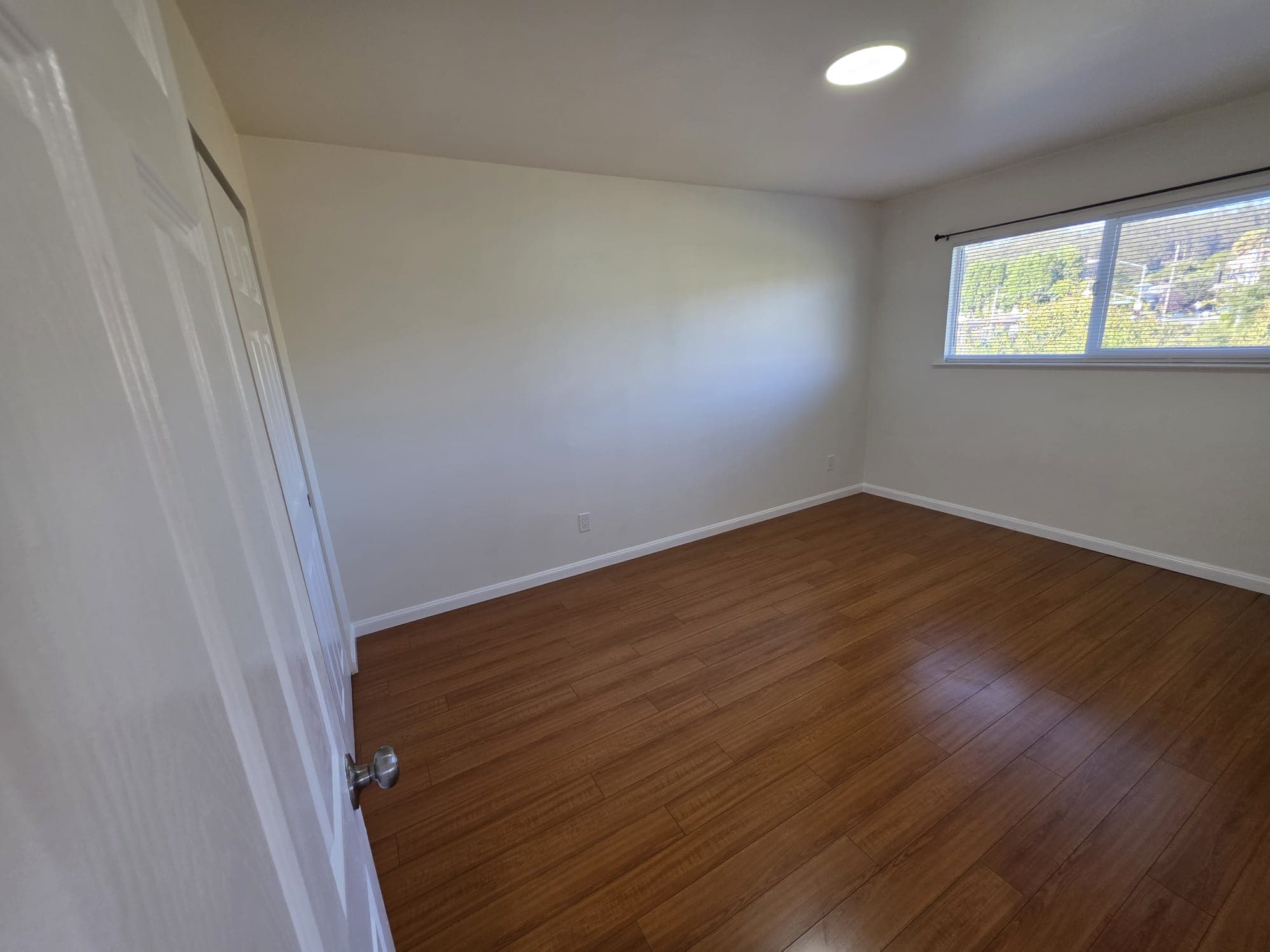 5312 McBryde Avenue - D - c199b4b8f9ac4d3f8f55337334001553.jpg